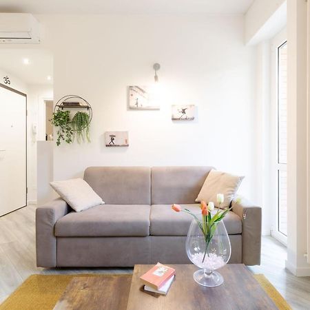 New! Milano - Flowers Home Cusano Milanino Екстер'єр фото