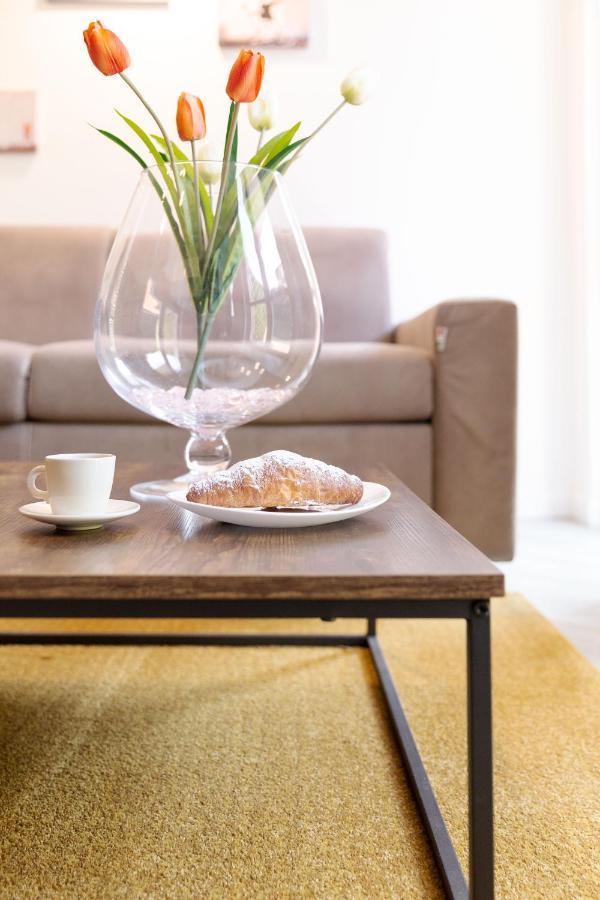 New! Milano - Flowers Home Cusano Milanino Екстер'єр фото